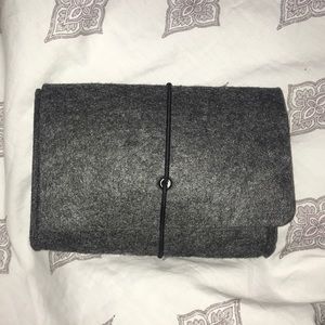 Felt wristlet!